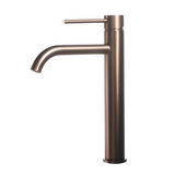 LuxeFlow – Mitigeur de Lavabo en Laiton Rosé Élégant