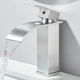 Robinet de lavabo noir mat avec bec cascade et mitigeur eau chaude et froide