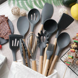 Set de 12 Ustensiles de Cuisine en Silicone avec Poignées en Bois – Pratique et Élégant