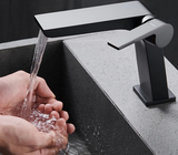 NoirCascade Gun Metal – Mitigeur Lavabo Cascade en Laiton avec Finition Gris Anthracite