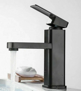 Mitigeur de lavabo moderne en noir ou chromé avec commande unique