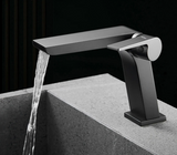 NoirCascade Gun Metal – Mitigeur Lavabo Cascade en Laiton avec Finition Gris Anthracite