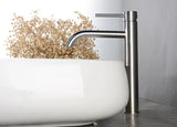 LuxeFlow – Mitigeur de Lavabo en Laiton Rosé Élégant