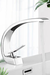 Robinet de lavabo incurvé moderne en laiton avec mitigeur eau chaude et froide