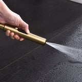 AquaFusion 3-en-1 – Robinet Bidet Mural avec Douchette Hygiénique en Laiton