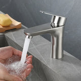 Robinet de lavabo en acier inoxydable avec mitigeur – Design moderne pour salle de bain