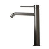LuxeFlow – Mitigeur de Lavabo en Laiton Rosé Élégant